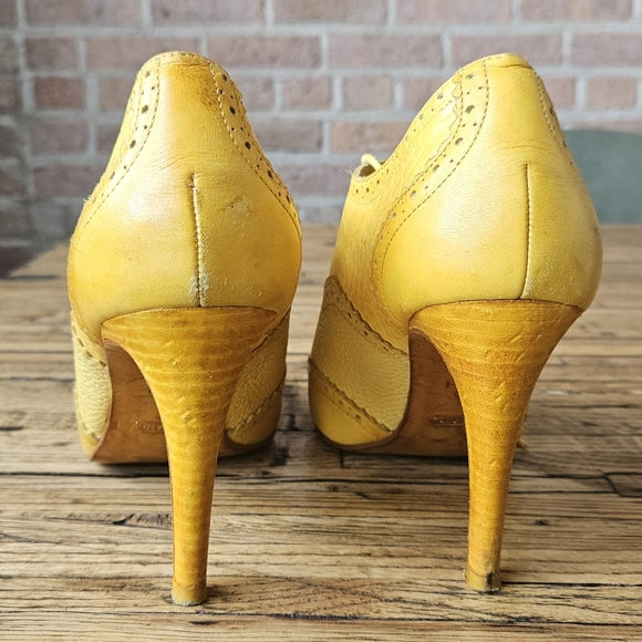 Cole Haan | Oxford Lace Up Nike Air Booties - Picture 4 of 4